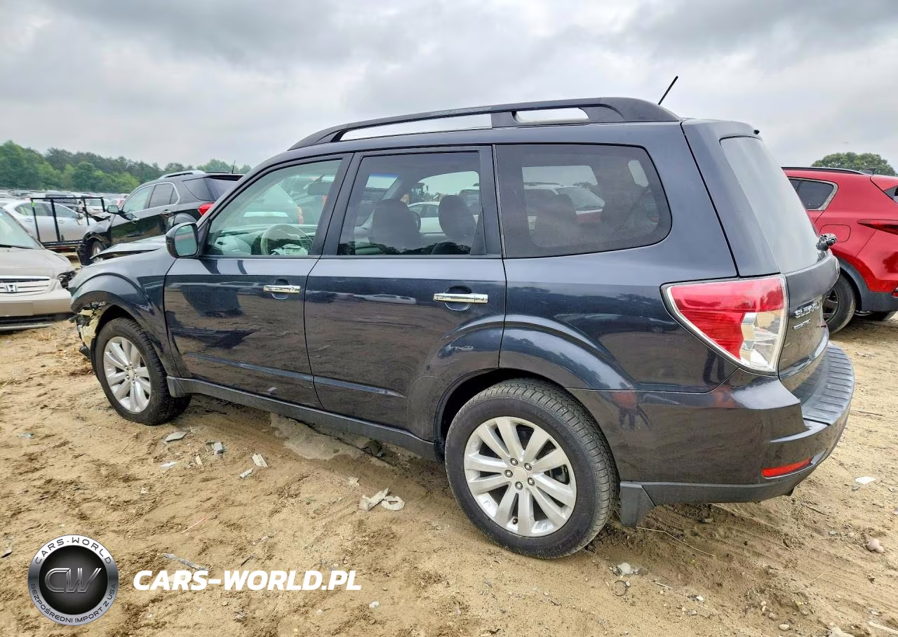 2011 Subaru Forester 2.5X Premium VIN:JF2SHADC2BH746127 - 2