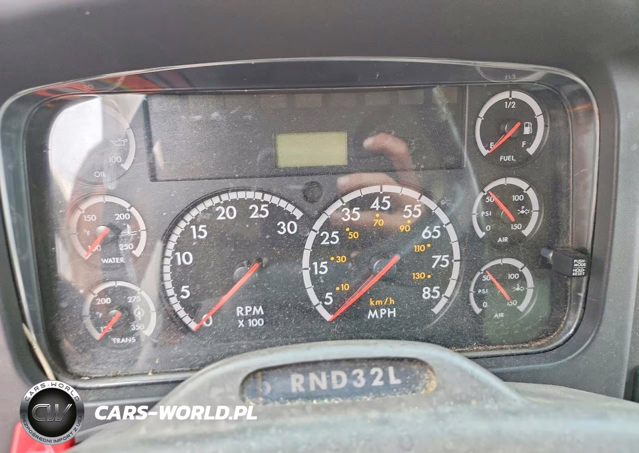 2004 Freightliner Business Class M2 Refrigerated Box Truck VIN:1FVACWDCX4HM99162 - 9