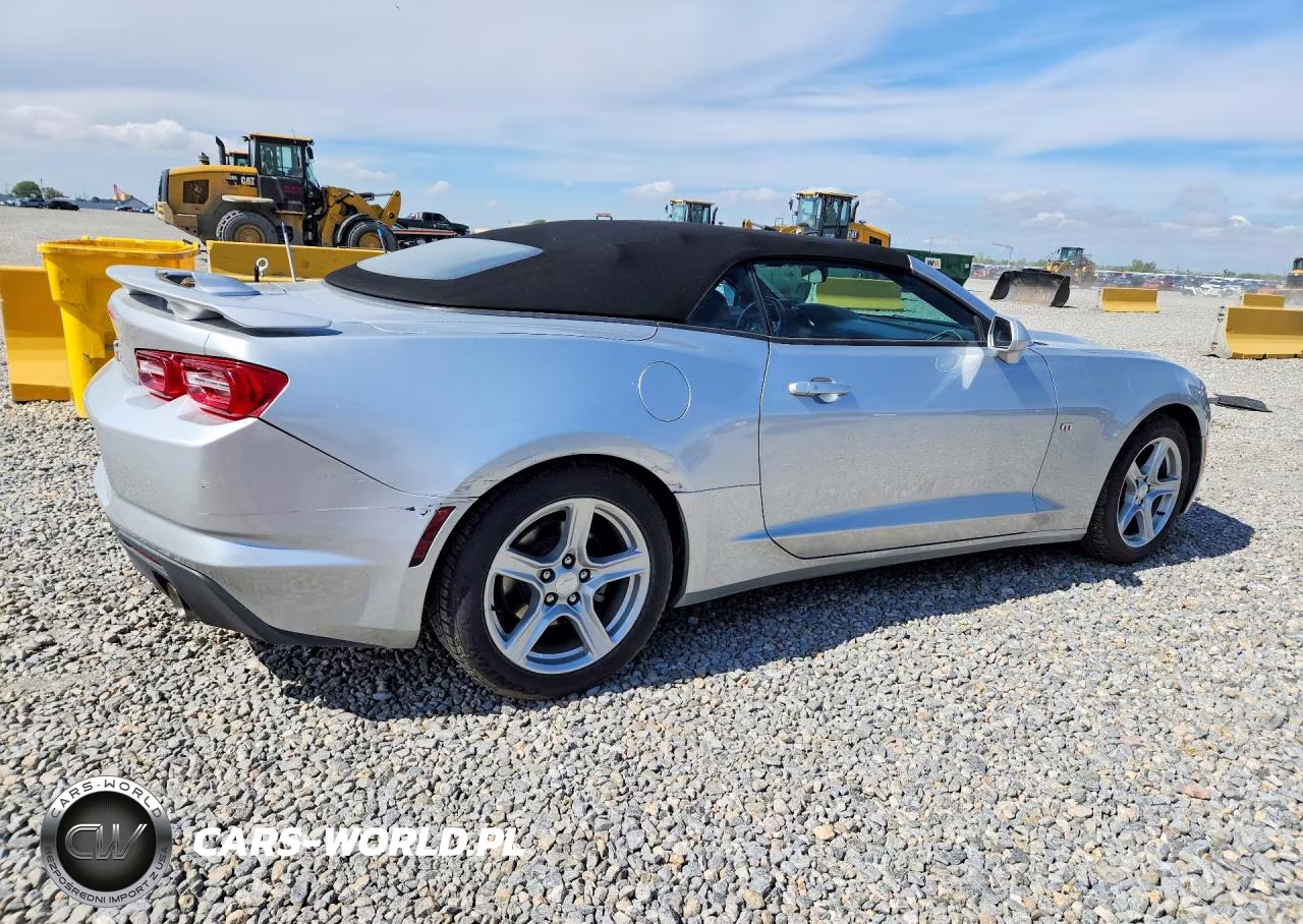 2019 Chev Camaro VIN:1G1FB3DS1K0127367 - 3