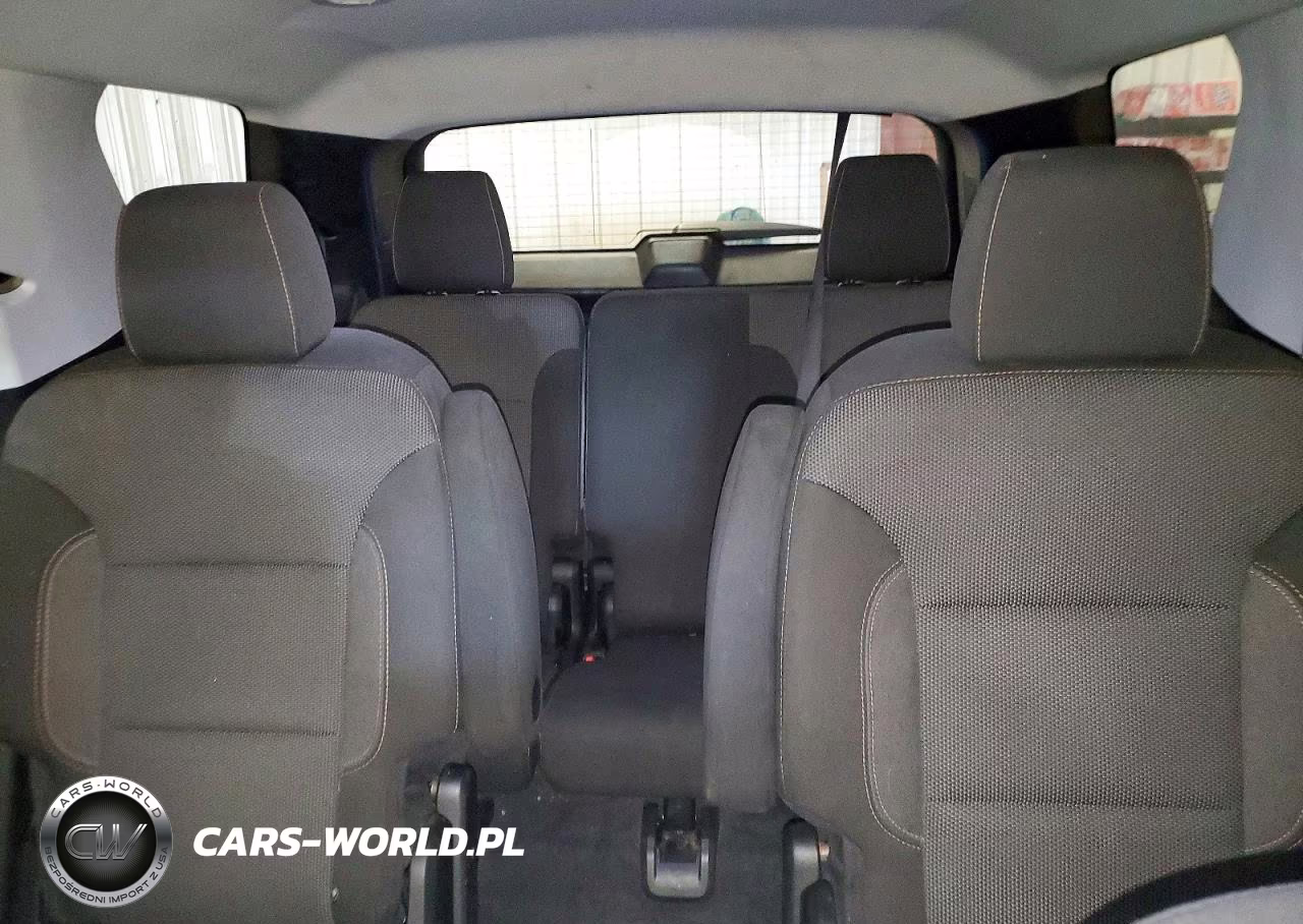 2019 Chevrolet Traverse Lt VIN:1GNERGKW0KJ102943 - 10