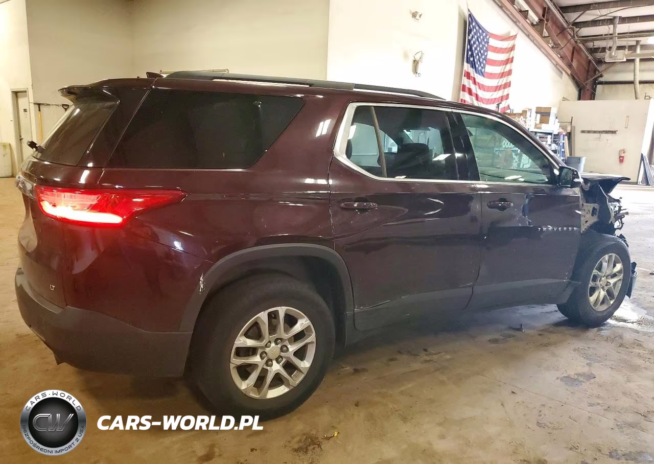 2019 Chevrolet Traverse Lt VIN:1GNERGKW0KJ102943 - 3