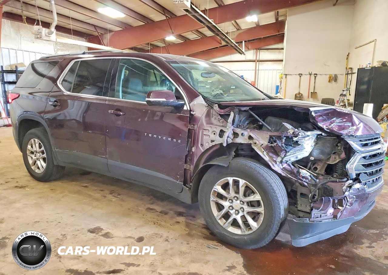 2019 Chevrolet Traverse Lt VIN:1GNERGKW0KJ102943 - 4