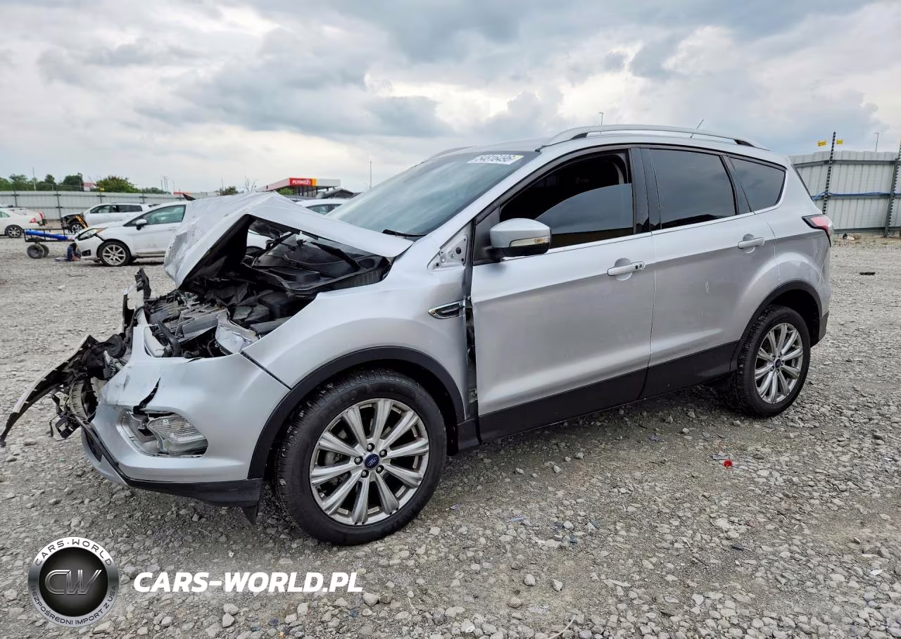 2017 Ford Escape Titanium – zdjęcie 1 z 13