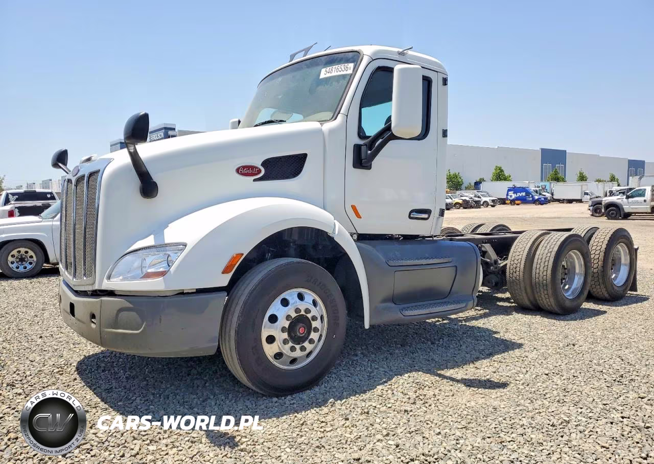 2018 Peterbilt 579 VIN:1XPBA48X1JD477902 - 2