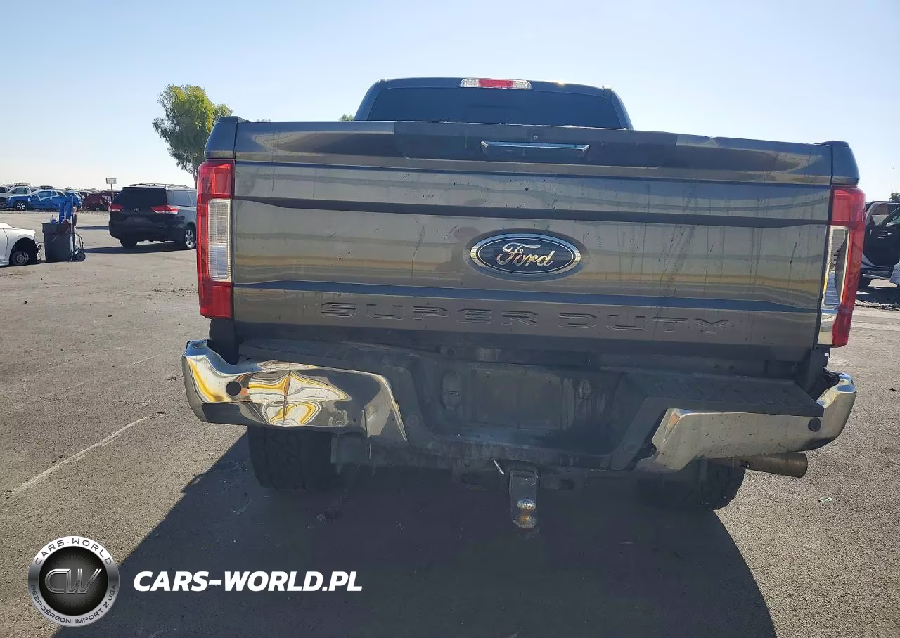 2018 Ford F250 Super Duty VIN:1FT7W2BT1JEC92407 - 6