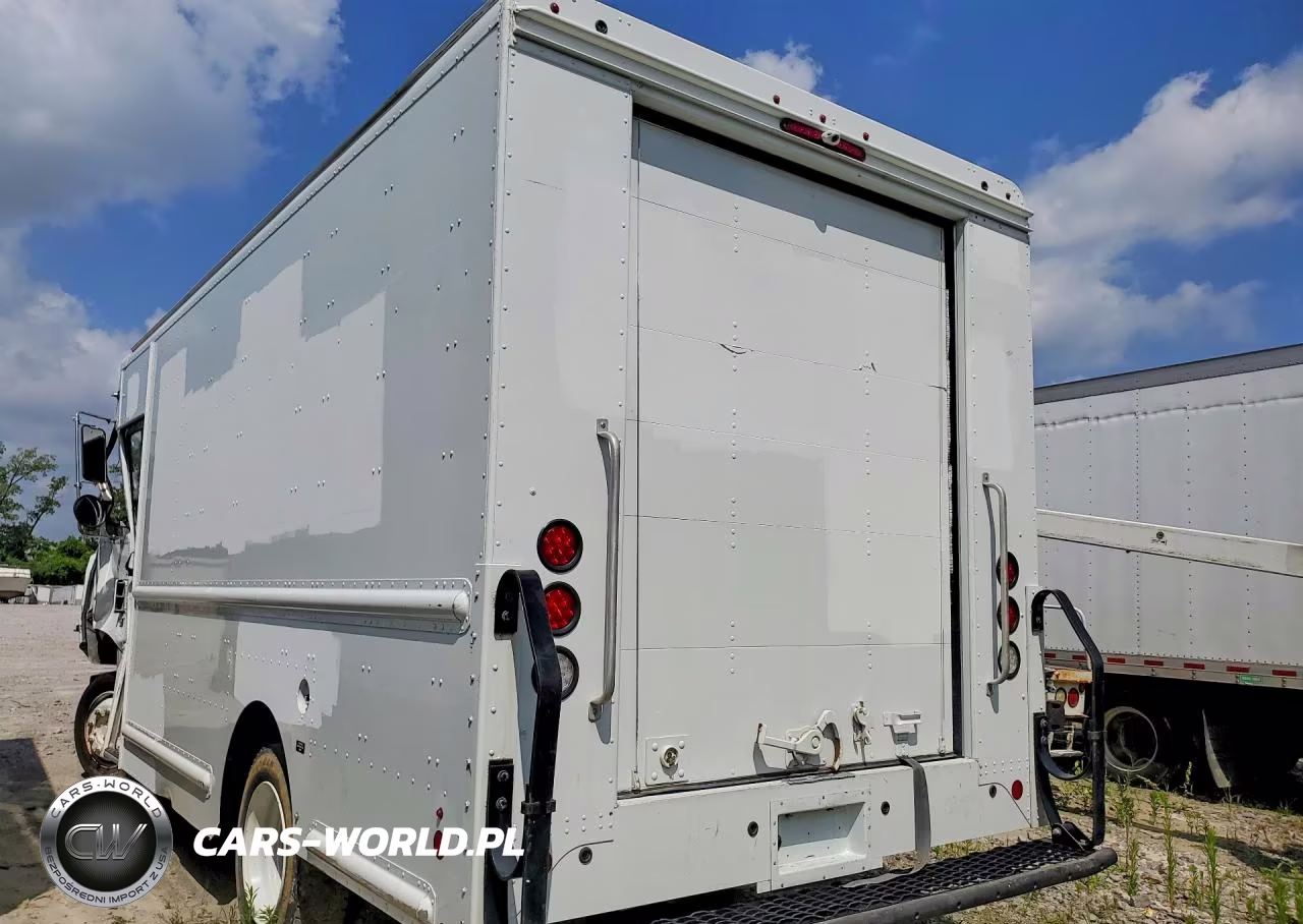 2022 Freightliner Chassis M Line Walk-In Van VIN:4UZAC1GA7NCNE9658 - 2