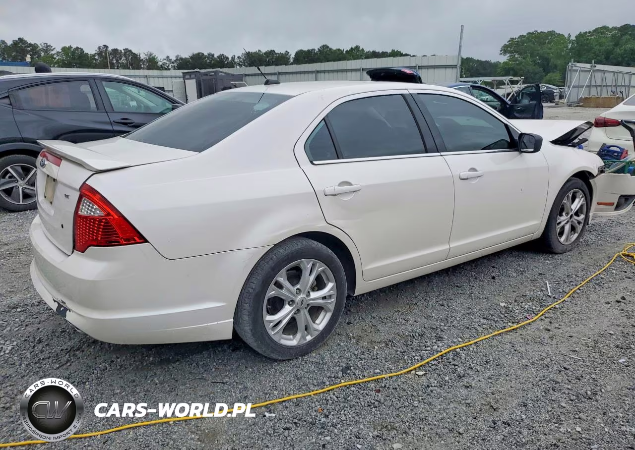 2012 Ford Fusion Se VIN:3FAHP0HA2CR427816 - 3
