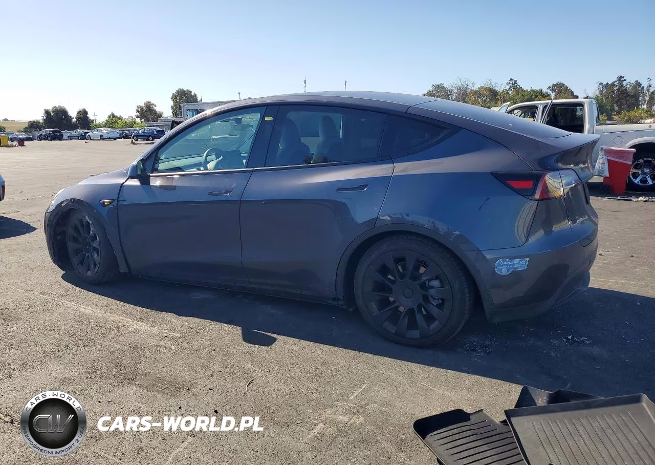 2021 Tesla Model Y VIN:5YJYGDEE7MF197850 - 2
