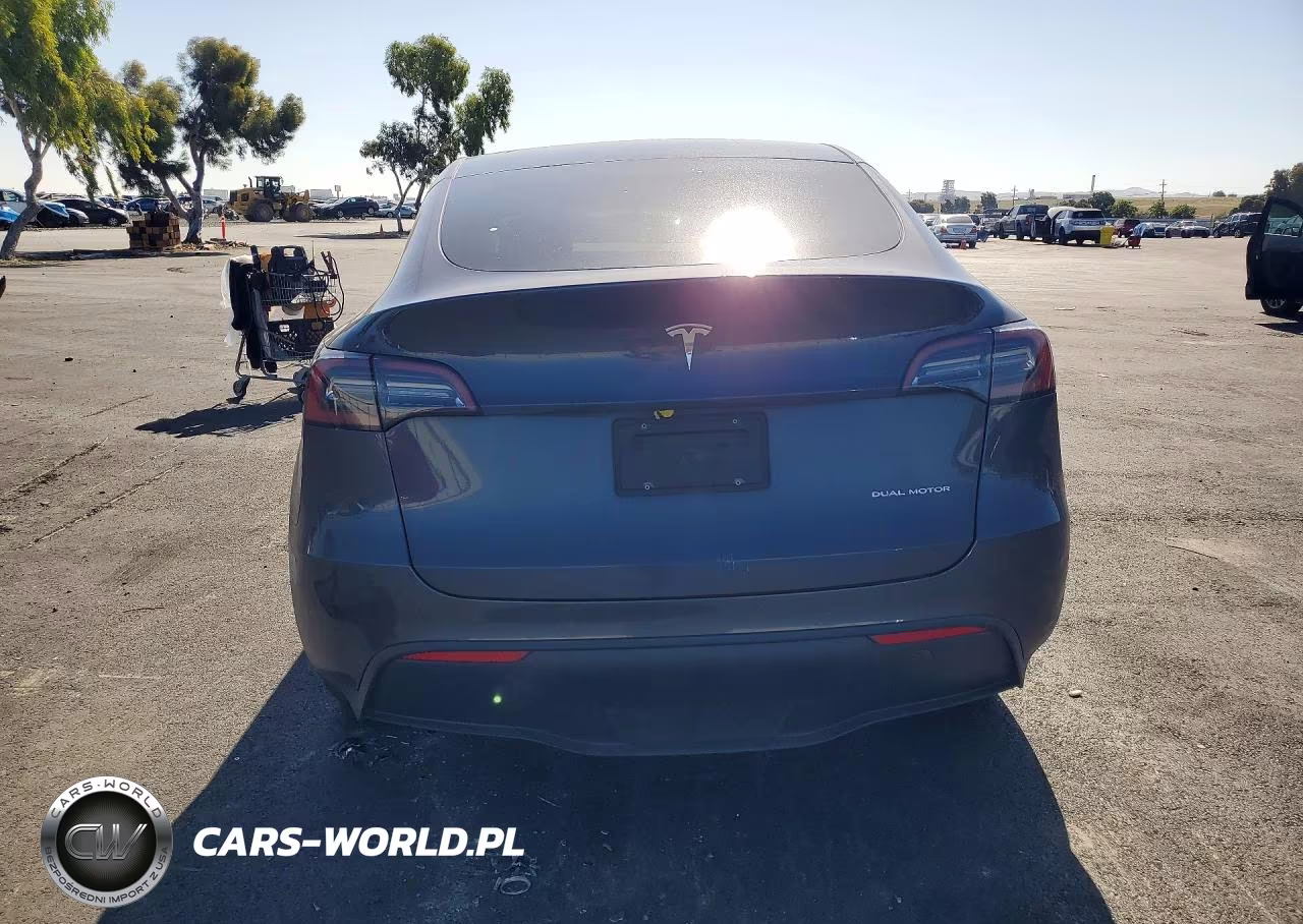 2021 Tesla Model Y VIN:5YJYGDEE7MF197850 - 6