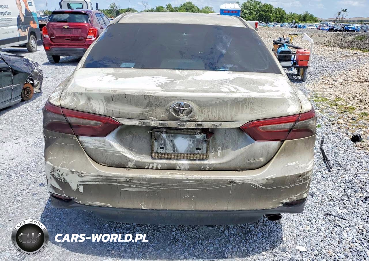 2018 Toyota Camry Xle VIN:4T1B11HK6JU024679 - 6