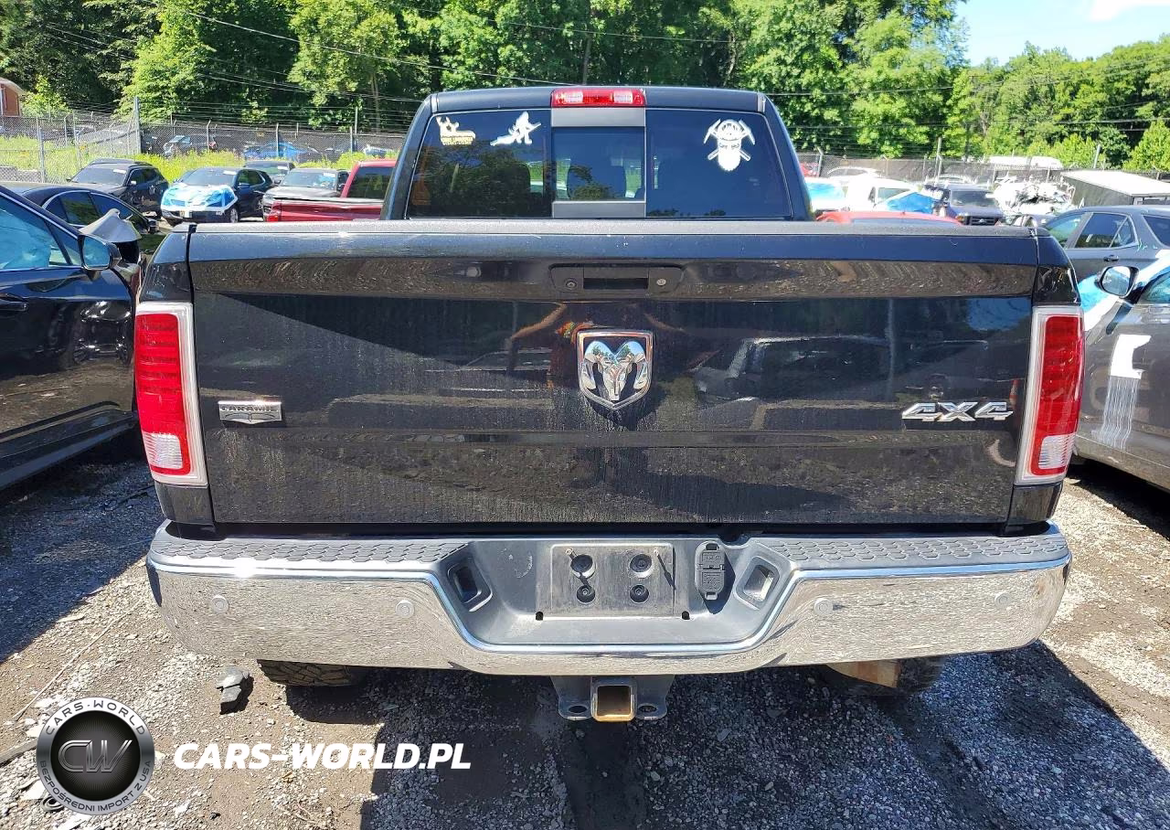 2018 Ram 2500 Laramie VIN:3C6UR5NJXJG426868 - 6