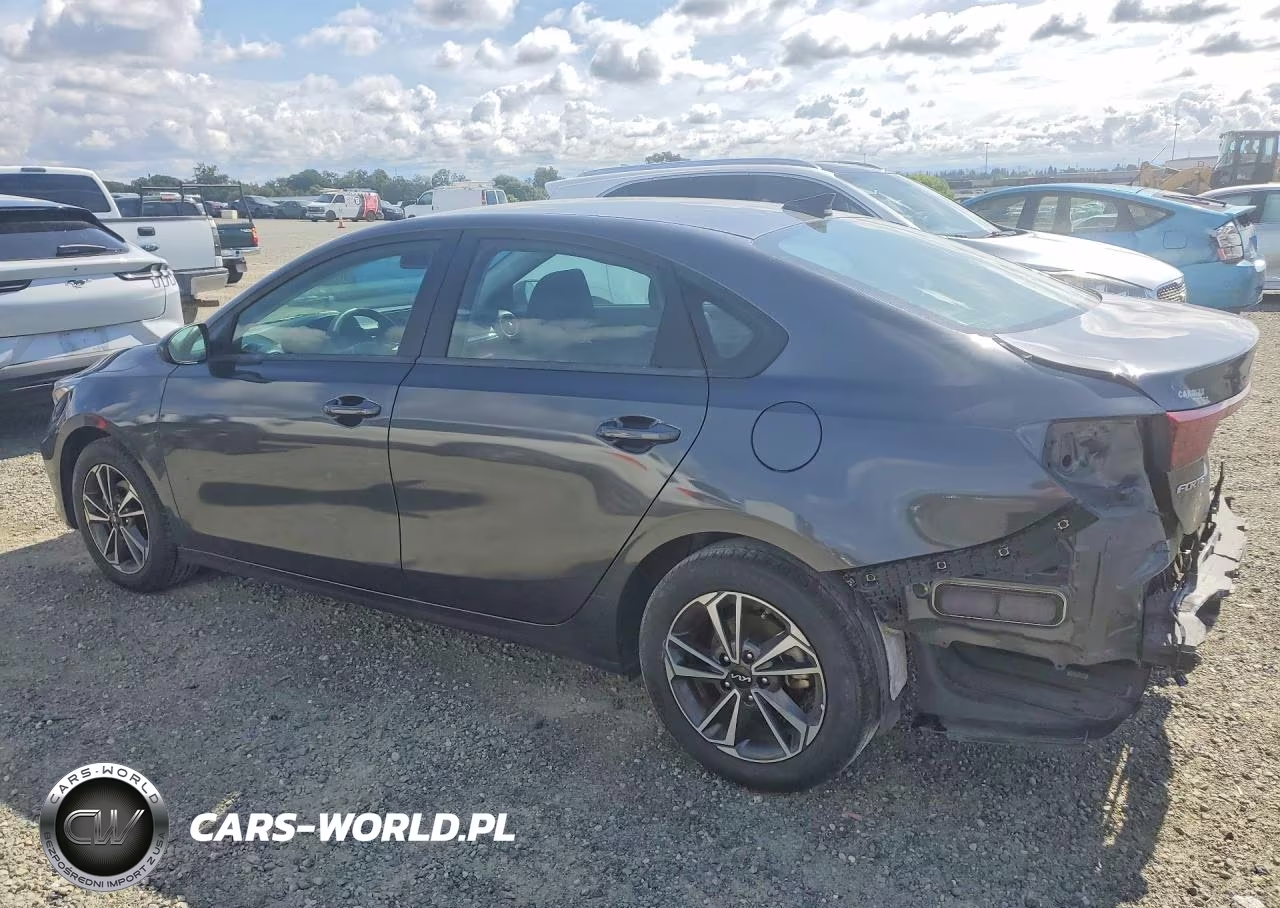 2024 Kia Forte Lxs VIN:3KPF24ADXRE799075 - 2