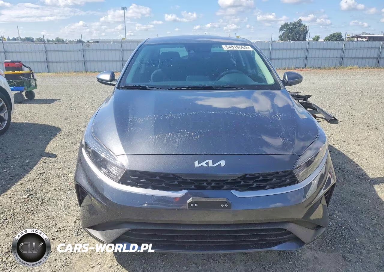 2024 Kia Forte Lxs VIN:3KPF24ADXRE799075 - 5