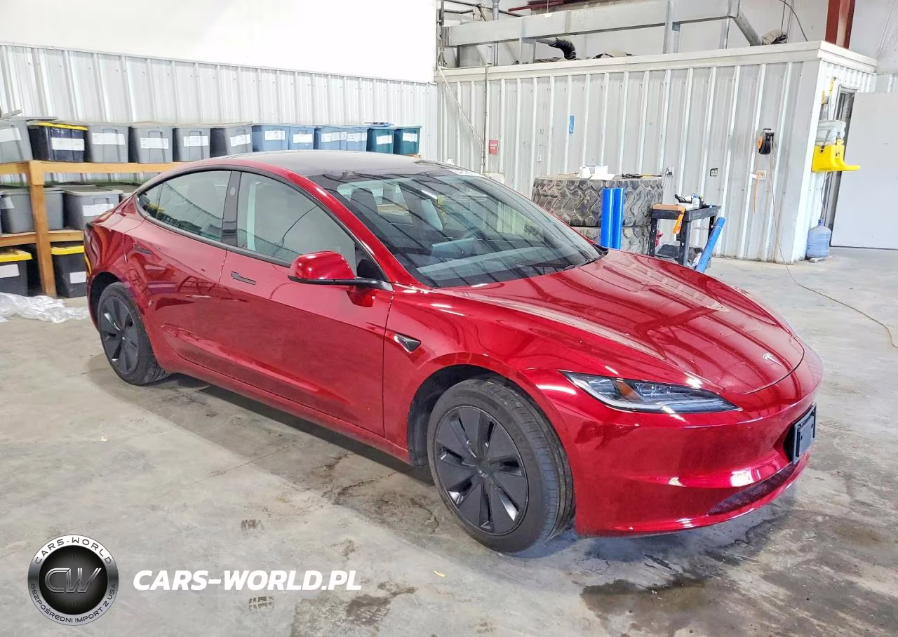 2025 Tesla Model 3 VIN:5YJ3E1EA3SF048618 - 4