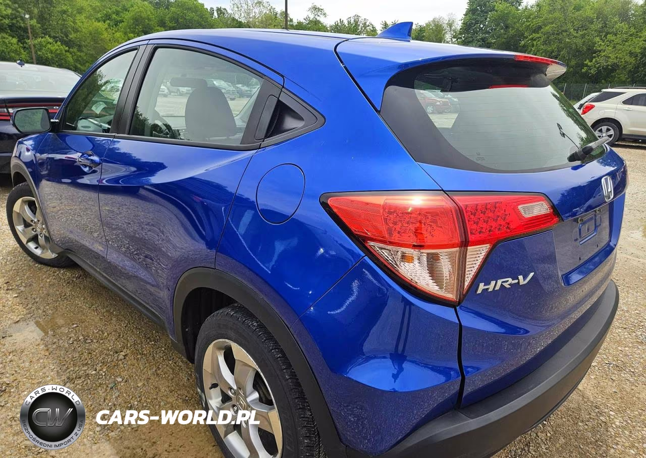 2018 Honda Hr-V Lx VIN:3CZRU6H3XJG729613 - 3