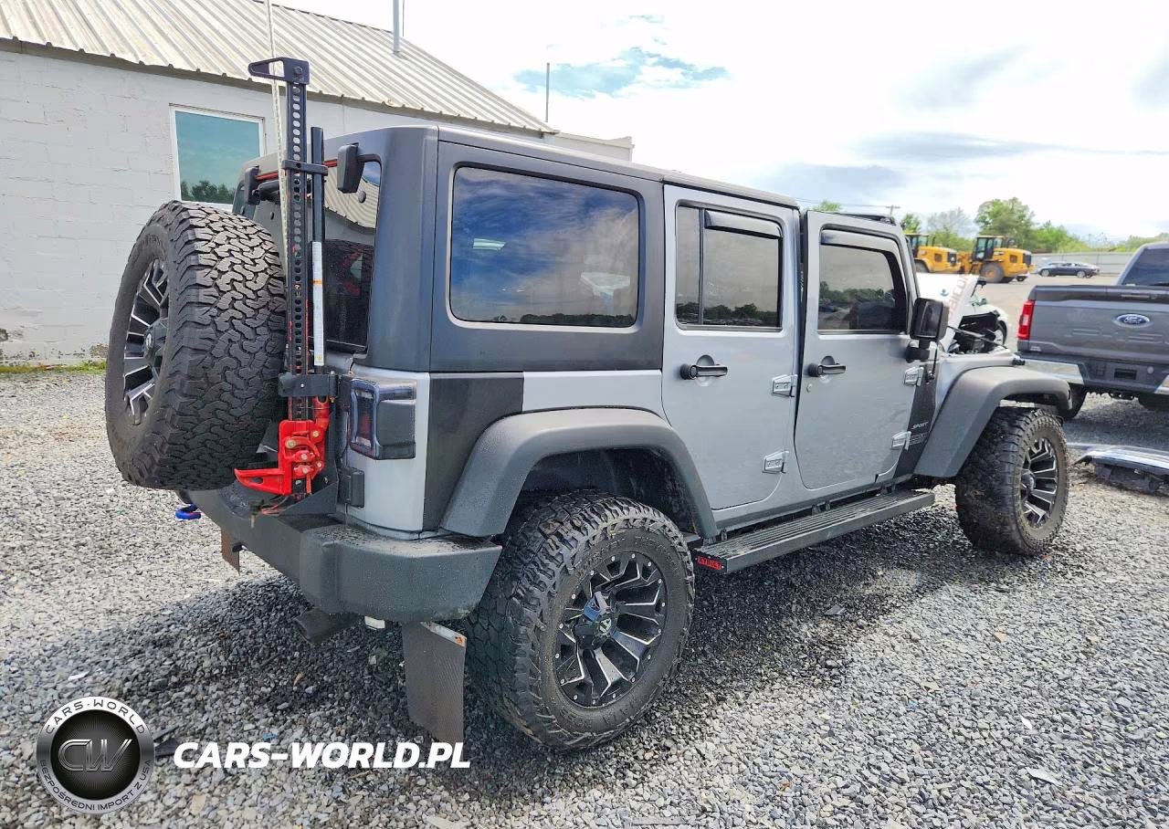 2016 Jeep Wrangler Unlimited Sport VIN:1C4HJWDG1GL346142 - 3