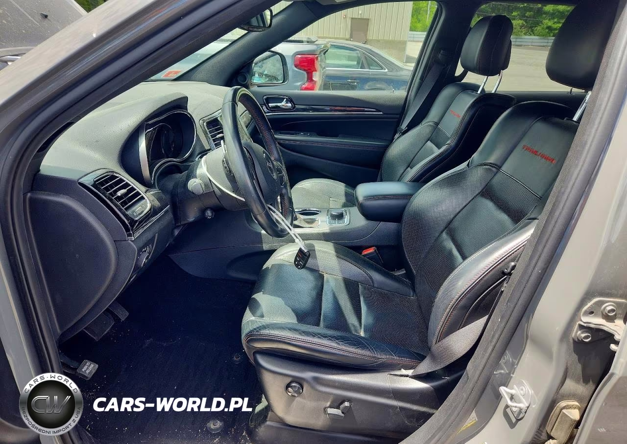 2019 Jeep Grand Cherokee Trailhawk VIN:1C4RJFLG5KC825906 - 7