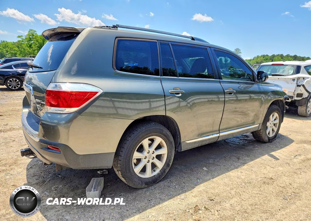 2012 Toyota Highlander Base VIN:5TDBK3EH1CS144063 - 3