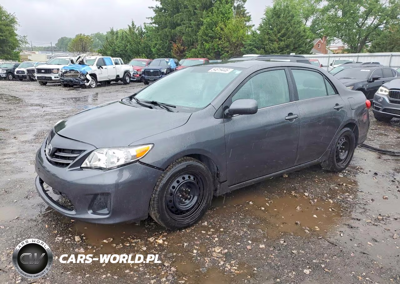 2013 Toyota Corolla Le – zdjęcie 1 z 12