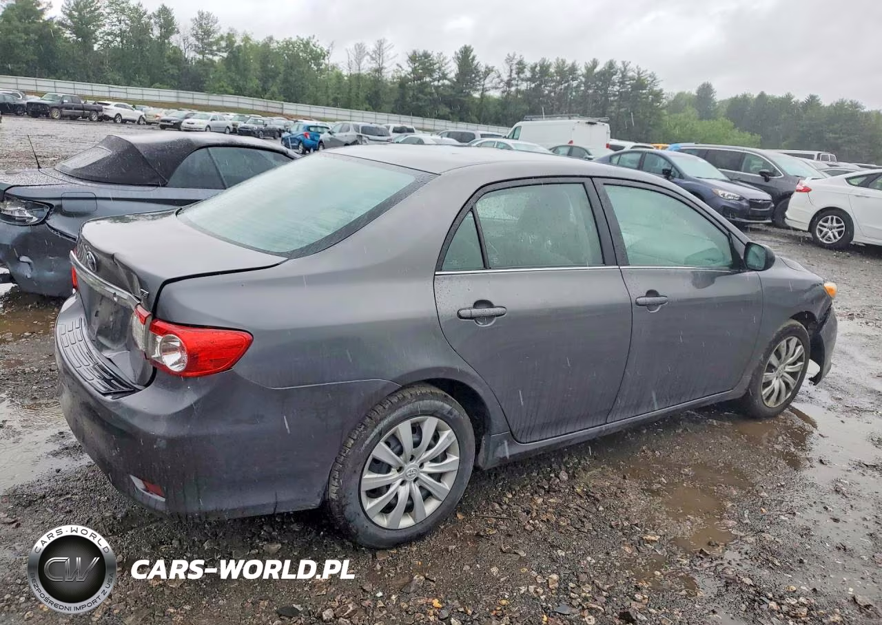 2013 Toyota Corolla Le VIN:2T1BU4EE7DC027930 - 3