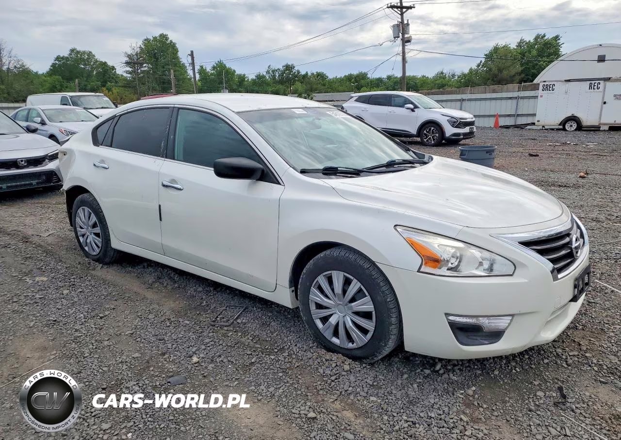 2013 Nissan Altima 2.5 VIN:1N4AL3AP9DC111097 - 4