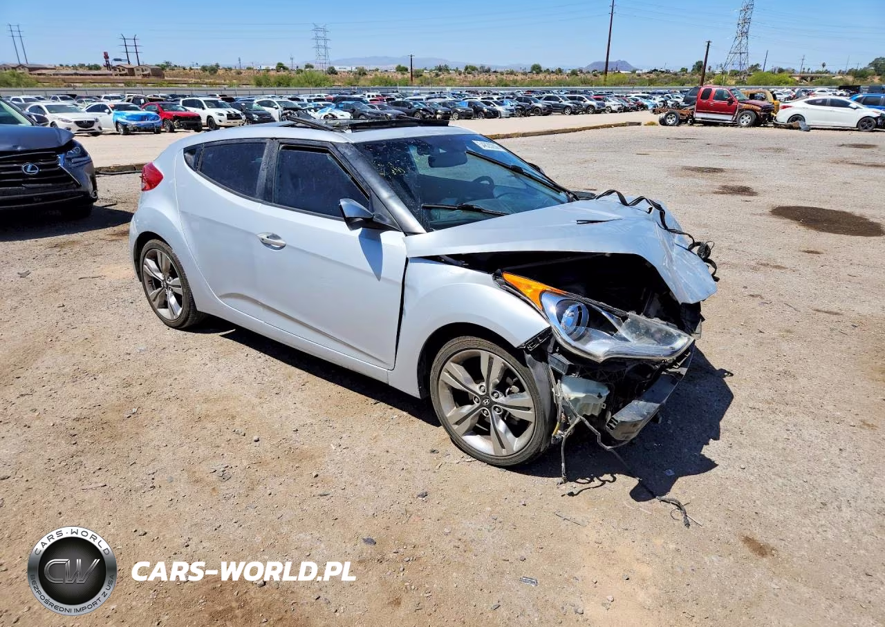 2013 Hyundai Veloster Base VIN:KMHTC6AD5DU157509 - 4