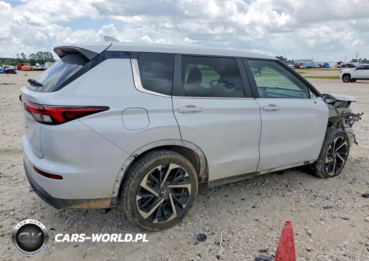 2022 Mitsubishi Outlander Es VIN:JA4J3TA87NZ048111 - 3