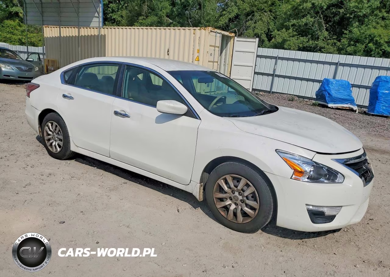 2015 Nissan Altima 2.5 S VIN:1N4AL3AP4FC486530 - 4