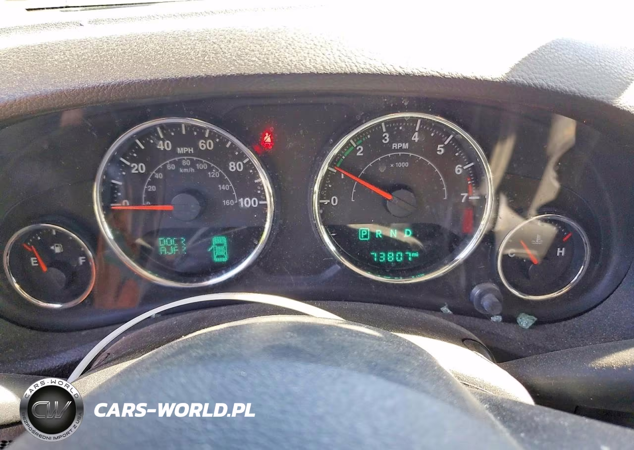 2016 Jeep Wrangler Sport VIN:1C4AJWAG3GL327307 - 9