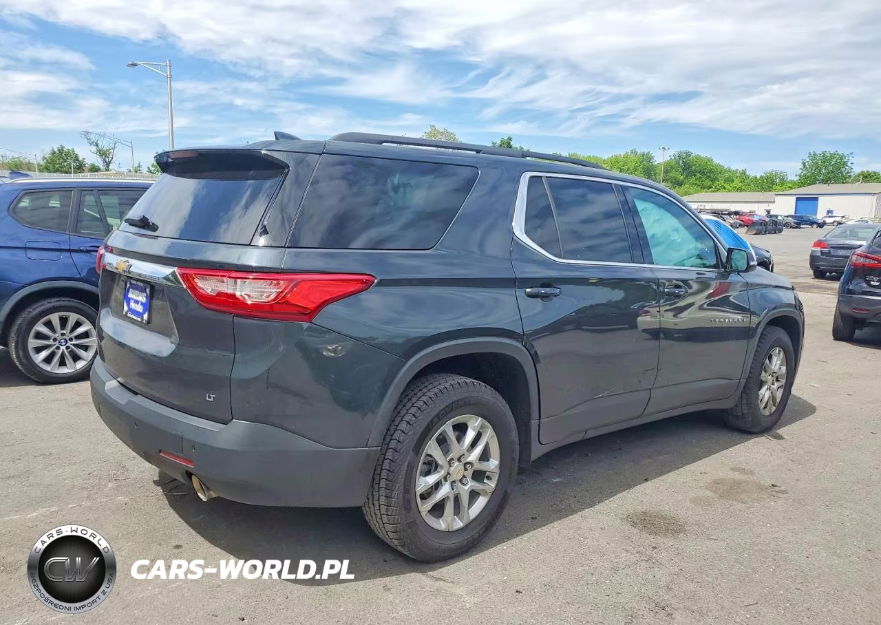 2020 Chevrolet Traverse Lt VIN:1GNERGKW8LJ226198 - 3