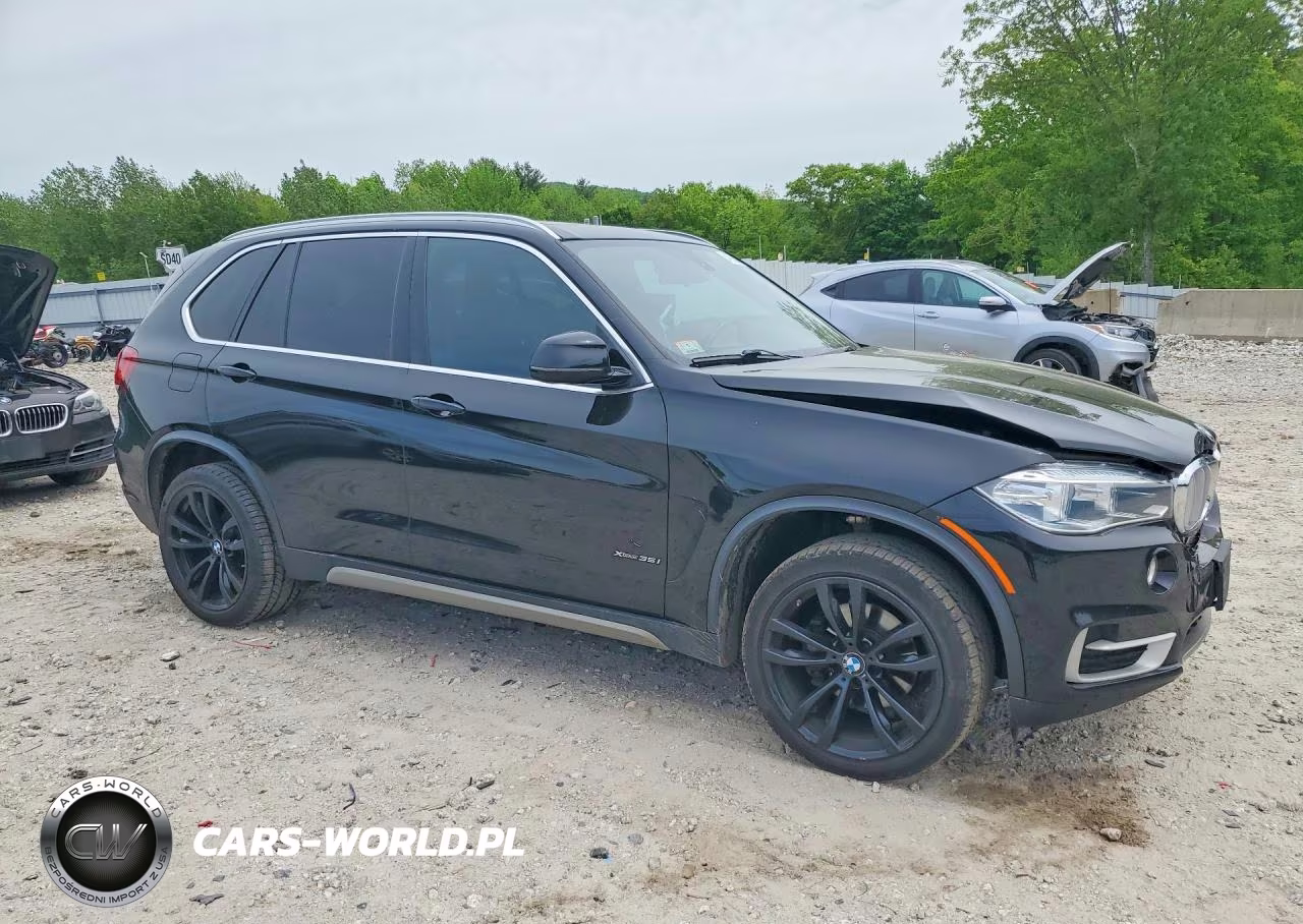 2018 BMW X5 xDrive35I VIN:5UXKR0C5XJL074272 - 4