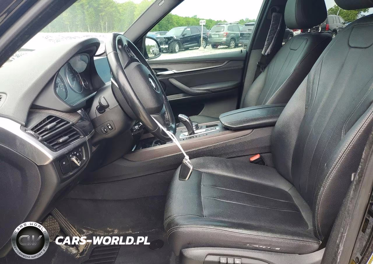 2018 BMW X5 xDrive35I VIN:5UXKR0C5XJL074272 - 7