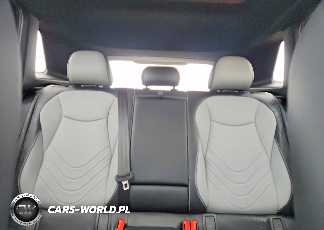 2025 Volkswagen Tiguan Se R-Line Black VIN:3VVGR7RM4SM072825 - 10