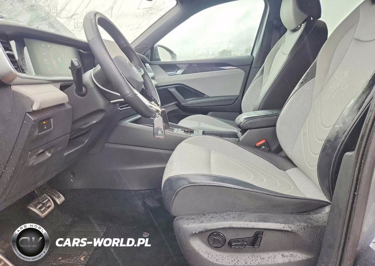 2025 Volkswagen Tiguan Se R-Line Black VIN:3VVGR7RM4SM072825 - 7