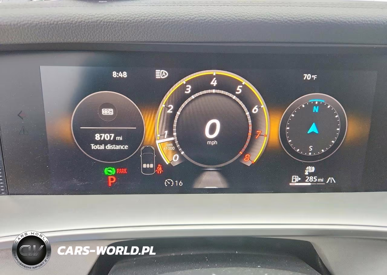 2025 Volkswagen Tiguan Se R-Line Black VIN:3VVGR7RM4SM072825 - 9