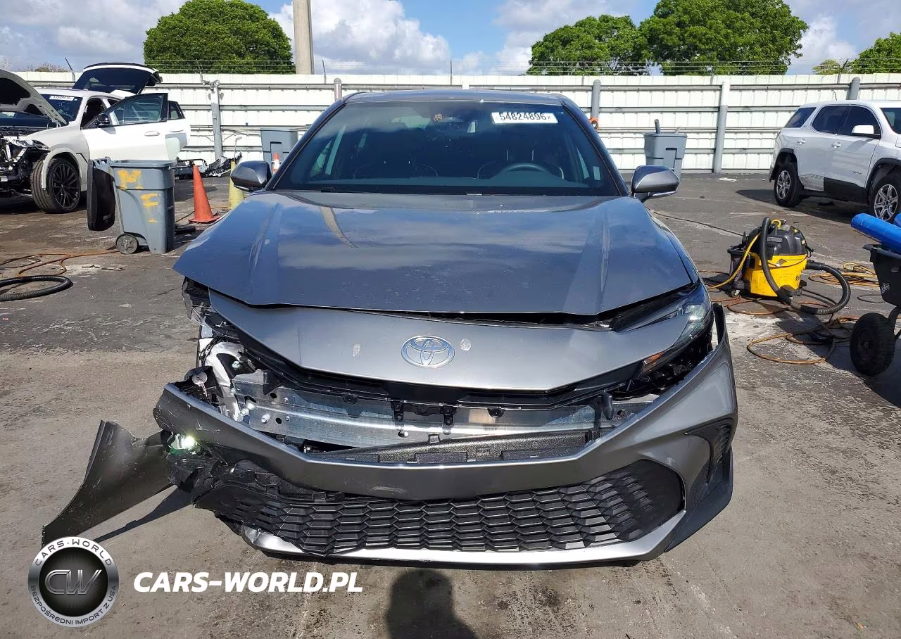 2026 Toyota Camry Se VIN:4T1DAACK0TU296244 - 5