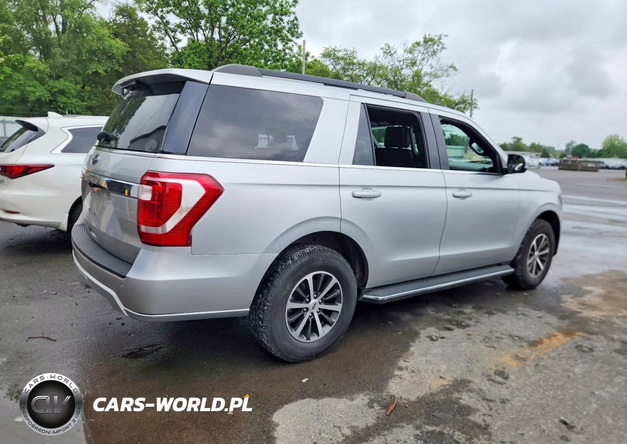 2018 Ford Expedition Xlt VIN:1FMJU1JT2JEA71689 - 3