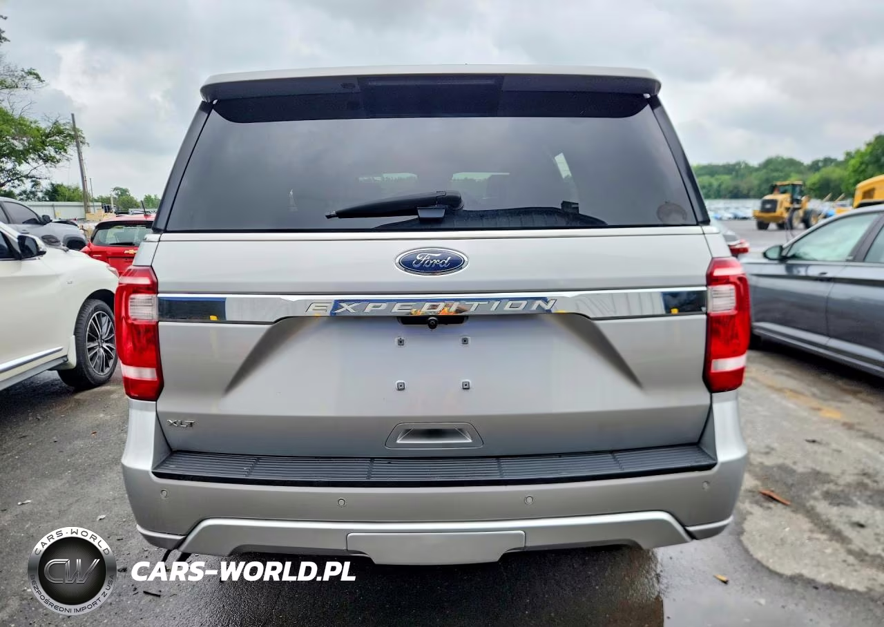 2018 Ford Expedition Xlt VIN:1FMJU1JT2JEA71689 - 6