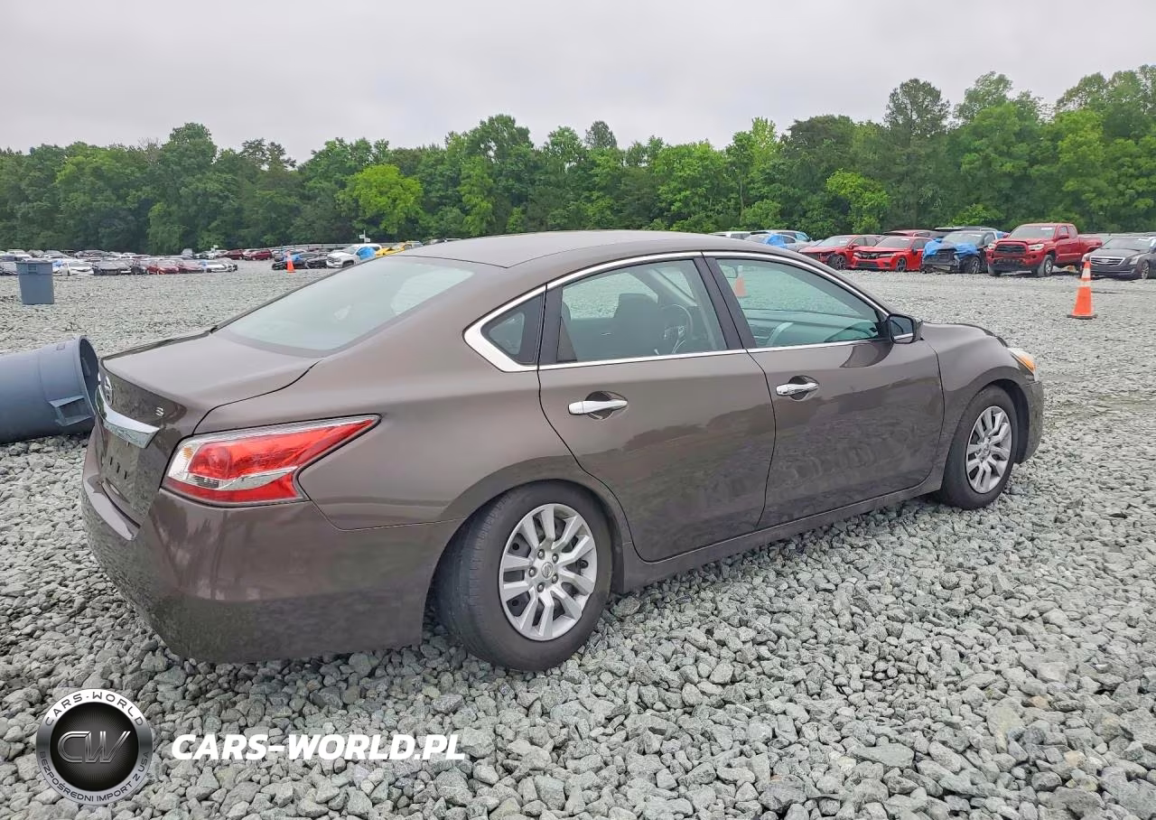 2015 Nissan Altima 2.5 S VIN:1N4AL3AP5FC134637 - 3