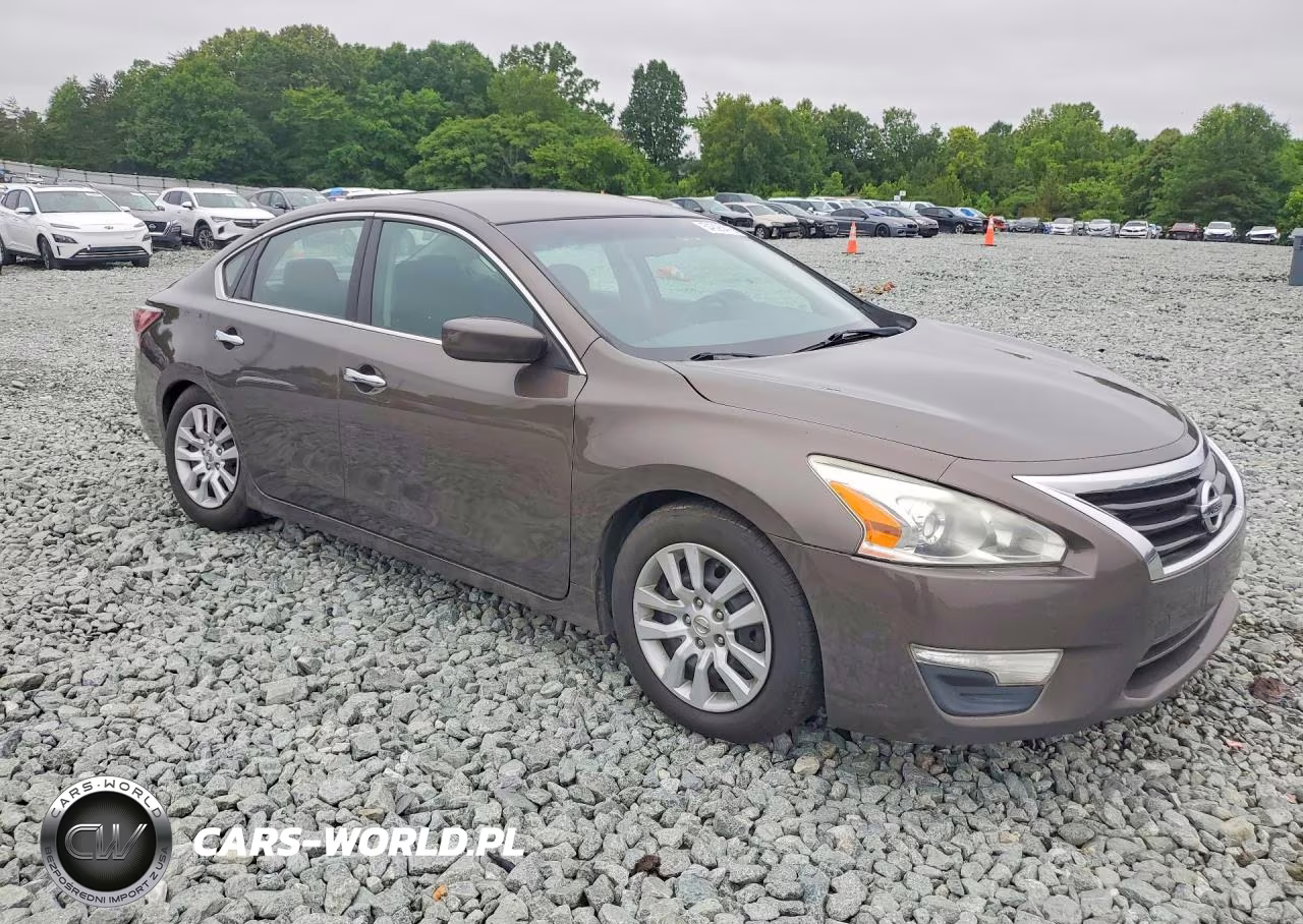 2015 Nissan Altima 2.5 S VIN:1N4AL3AP5FC134637 - 4