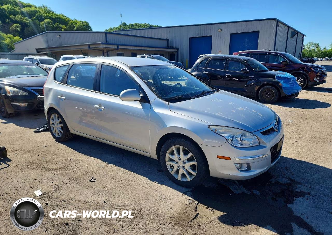 2009 Hyundai Elantra Touring VIN:KMHDC86E89U045568 - 4