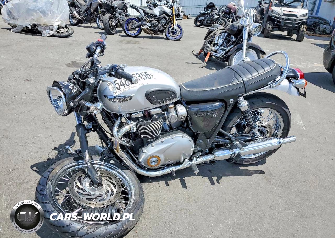 2018 Triumph Motorcycle Bonneville T120 VIN:SMTD40HLXJT858744 - 3