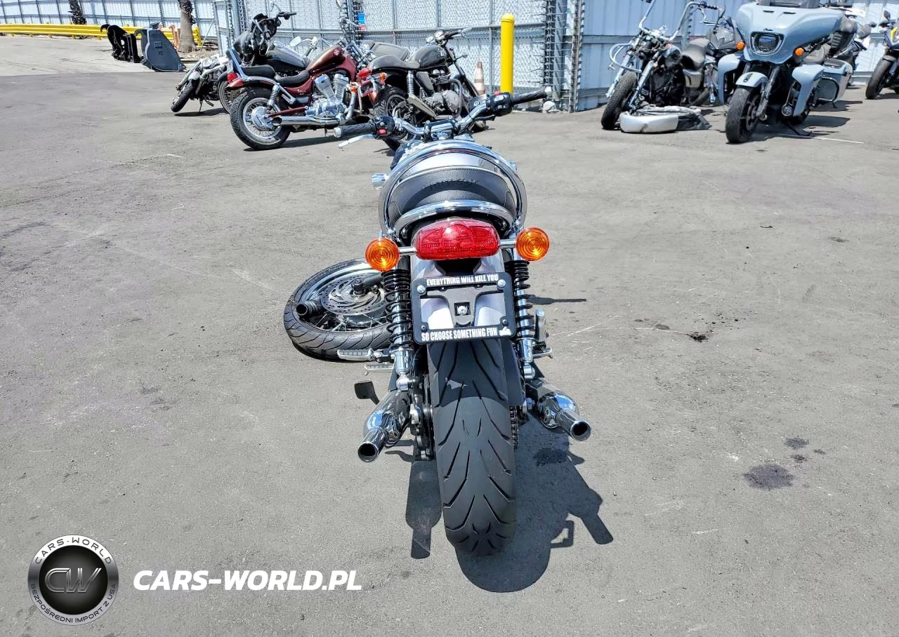 2018 Triumph Motorcycle Bonneville T120 VIN:SMTD40HLXJT858744 - 4