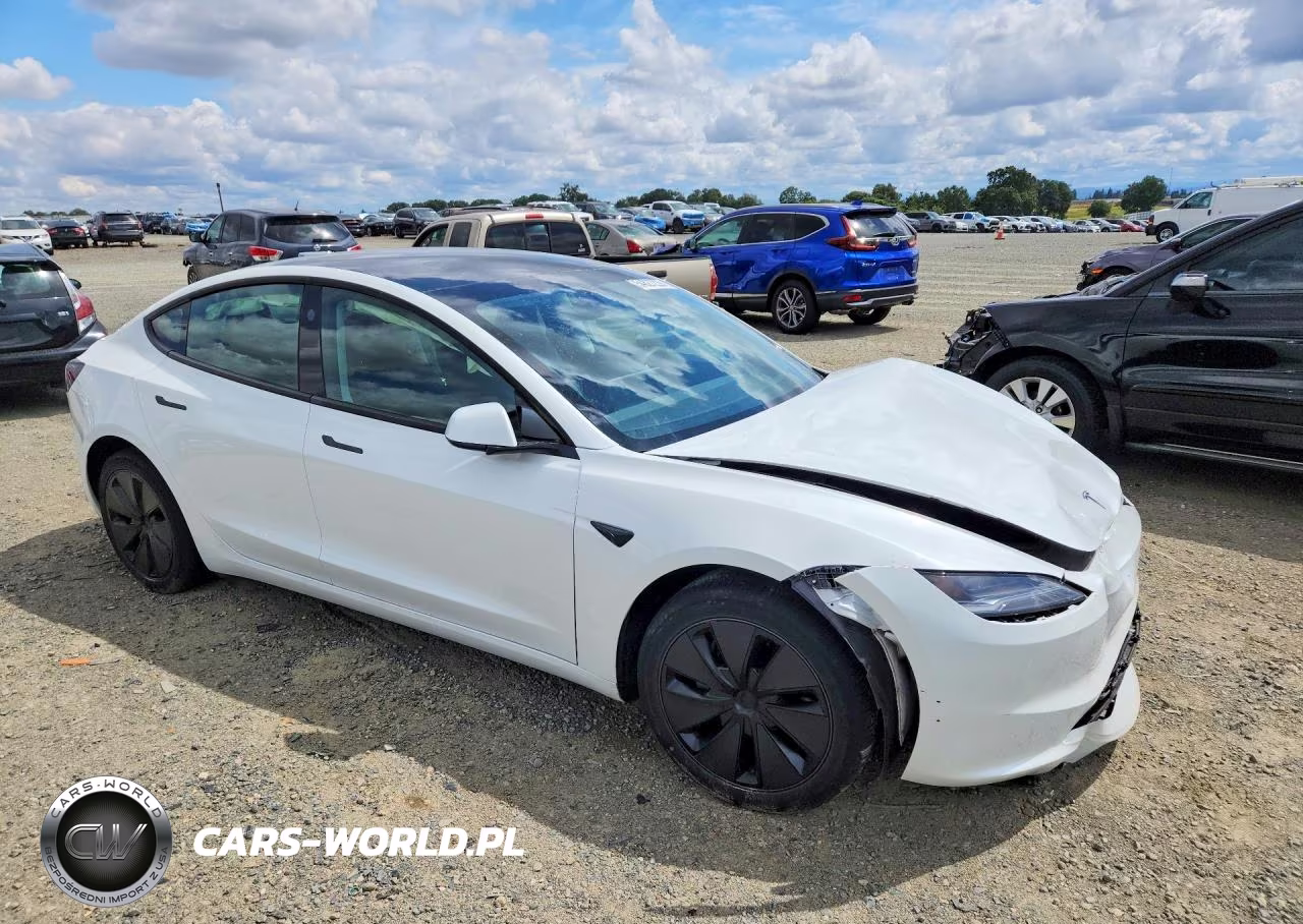 2024 Tesla Model 3 VIN:5YJ3E1EA9RF756852 - 4