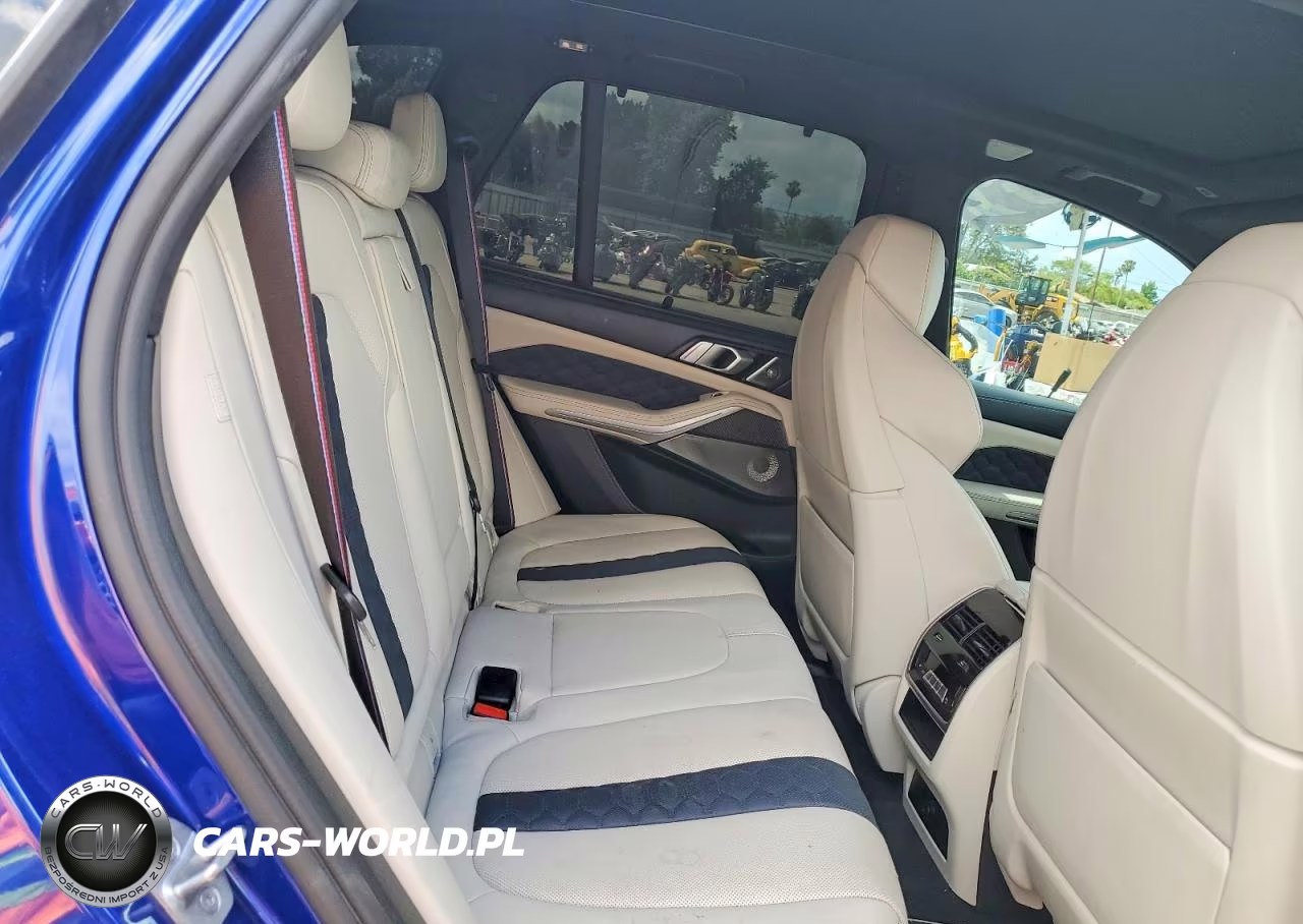 2023 BMW X5 M VIN:5YMJU0C07P9P30344 - 11