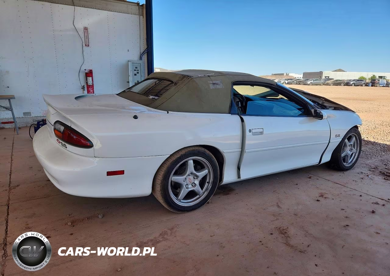 1998 Chevrolet Camaro Z28 VIN:2G1FP32G7W2151449 - 3
