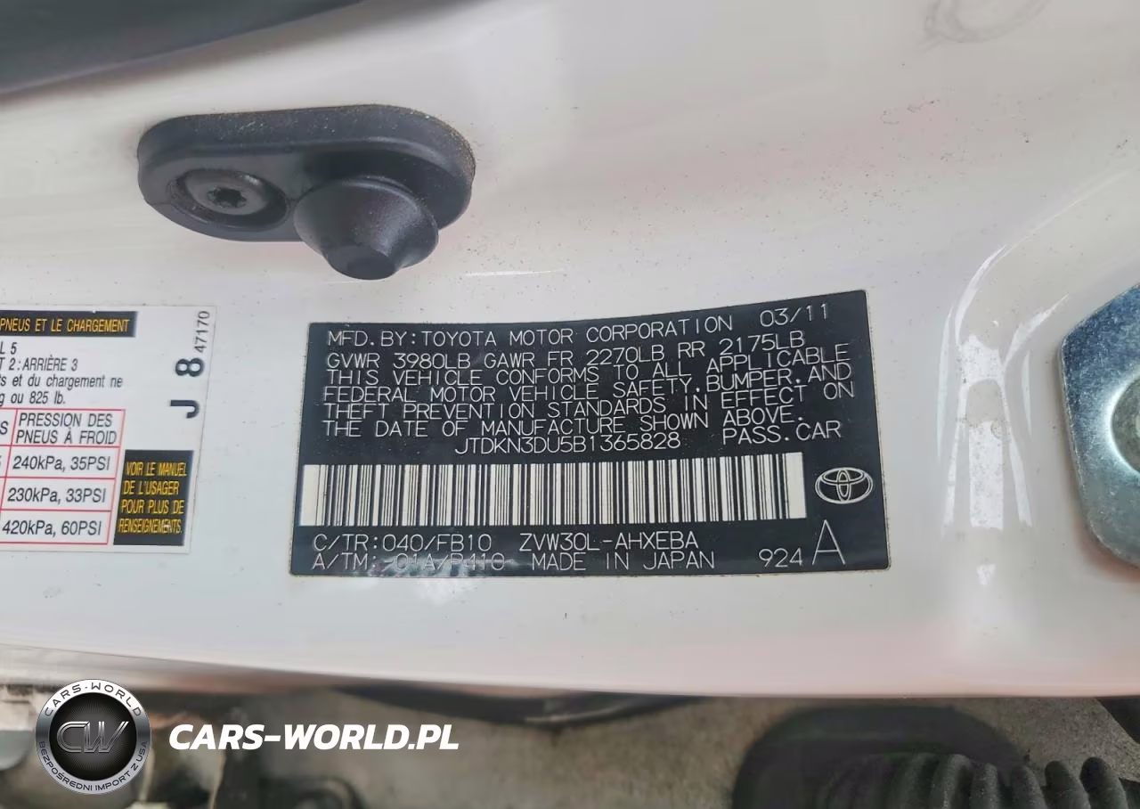 2011 Toyota Prius Two VIN:JTDKN3DU5B1365828 - 10