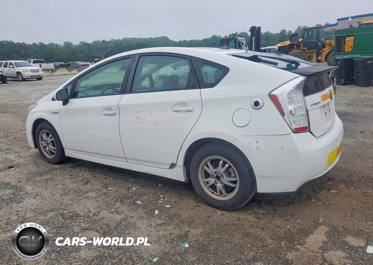 2011 Toyota Prius Two VIN:JTDKN3DU5B1365828 - 2