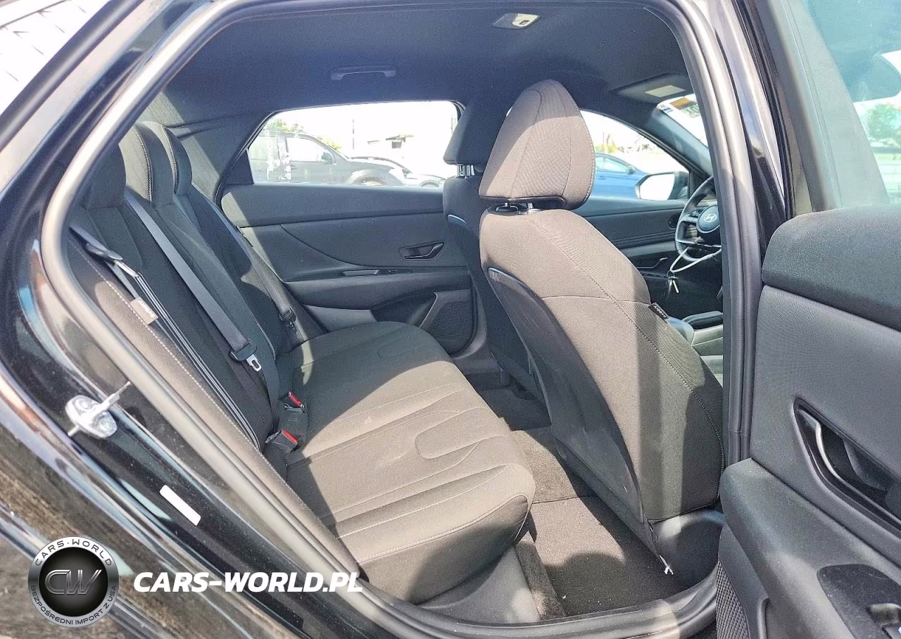 2025 Hyundai Elantra Sel Sport VIN:KMHLM4DG5SU876960 - 10