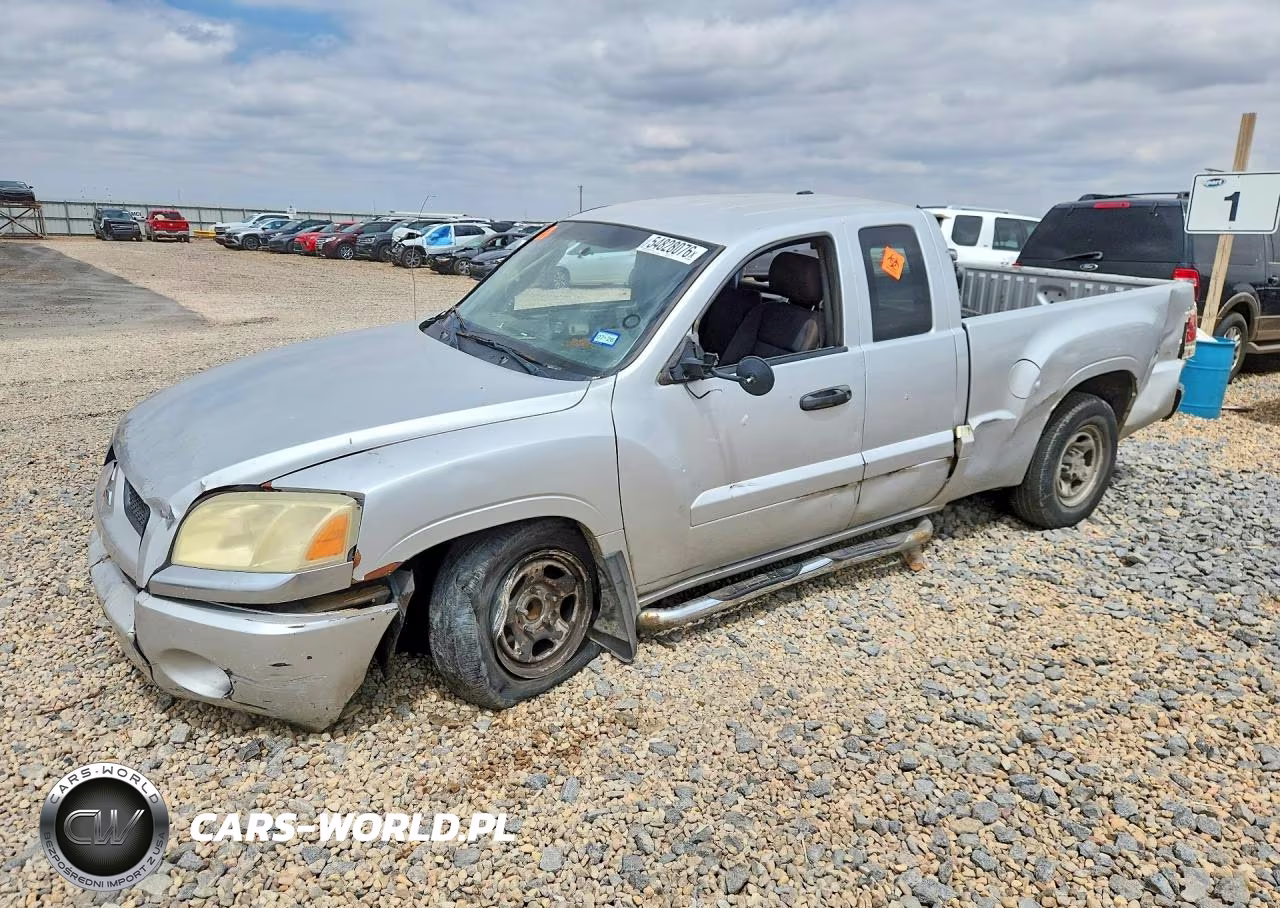 2007 Mitsubishi Raider Ls